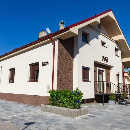 Arya Vila Piestany Bagian luar foto